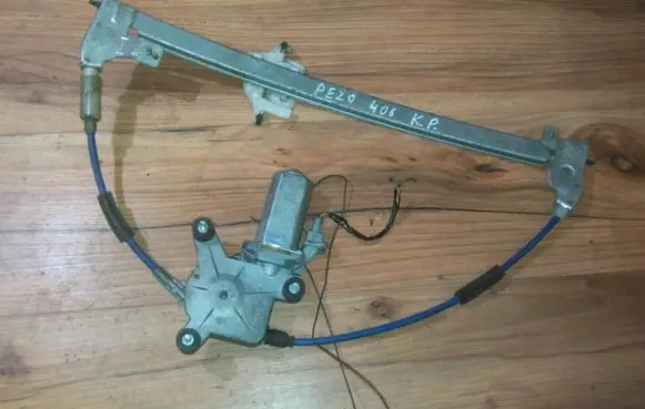 Peugeot 406 Sliding door window regulator with motor