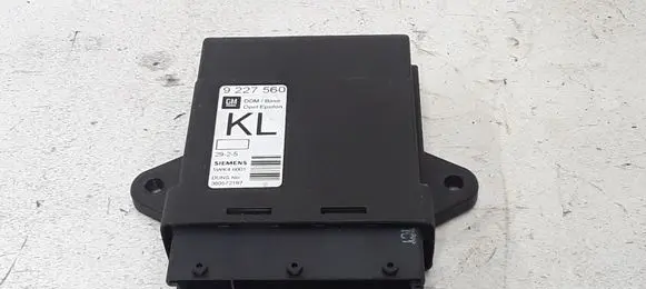 Opel Vectra C Door control unit/module 9227560