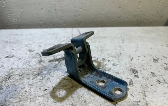 Mitsubishi ASX Front door upper hinge