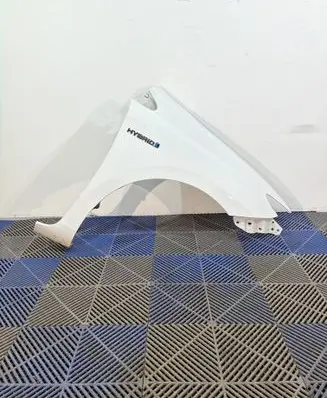 Toyota Auris E180 Fender HRBRD0