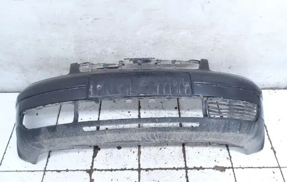Volkswagen PASSAT B5 Front bumper 3B0807231