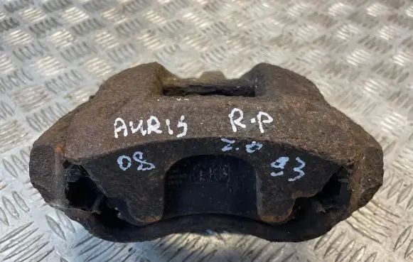 Toyota Auris 150 Front brake caliper