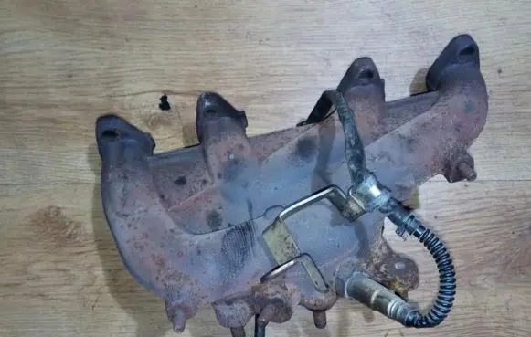 Audi A3 S3 8L Exhaust manifold 06a253033f