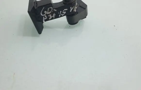 Rear door upper hinge