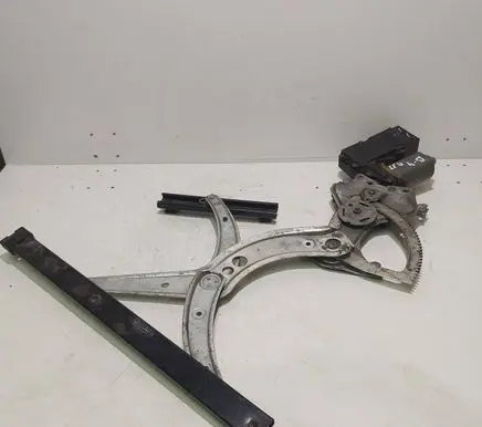 Volkswagen PASSAT B4 Front door window regulator with motor 3A0837402A