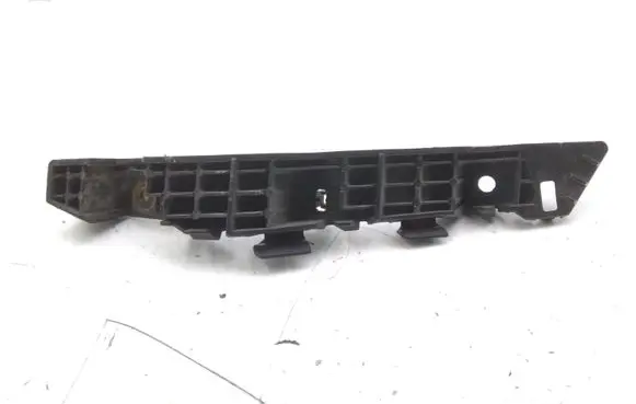 KIA Sportage Front bumper mounting bracket 865133U000