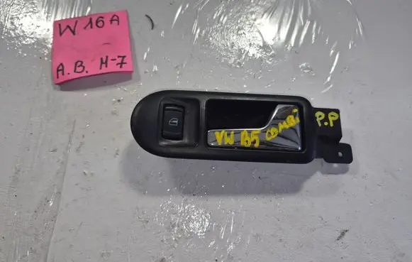 Volkswagen PASSAT B5 Front door interior handle 3B1837114 1J0959855