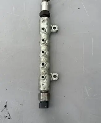 Fuel main line pipe