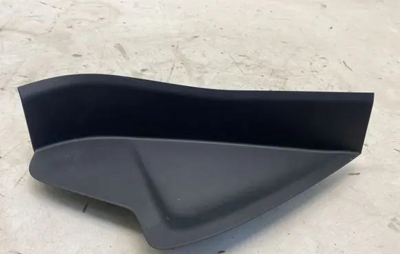Maserati Levante Dashboard side end trim 670043360