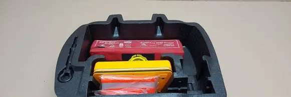 Citroen DS3 Tire air pump compressor 