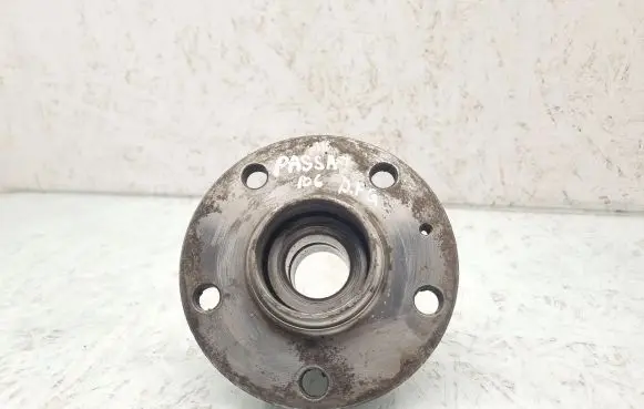 Volkswagen PASSAT B6 Rear wheel ball bearing 