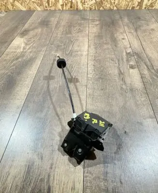 Loading door lock