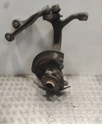Audi A6 S6 C6 4F Front wheel hub