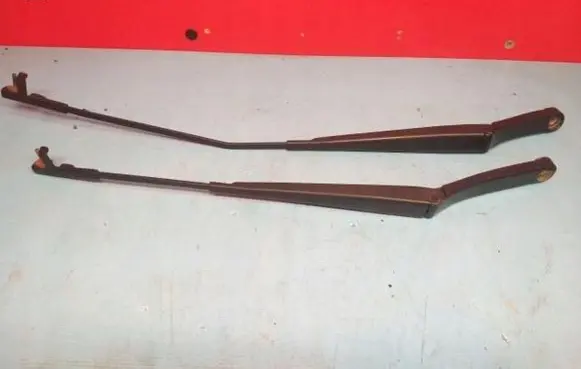 Audi A3 S3 8P Front wiper blade arm