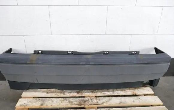 Volkswagen Golf III Rear bumper 1H6807417B
