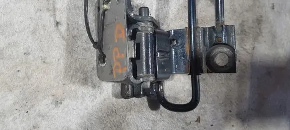 Audi A8 S8 D3 4E Front door lower hinge 