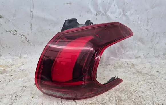Peugeot 2008 I Rear/tail lights A9X0E805