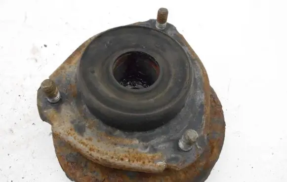 Toyota Carina T190 Front coil spring rubber mount 