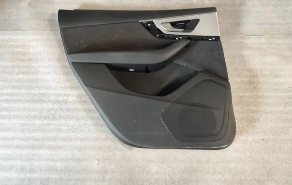 Audi Q7 4M Rear door card panel trim 4M0867305F 8890431