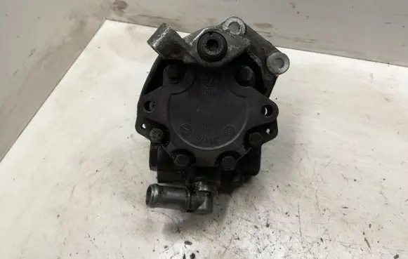 Audi A4 S4 B7 8E 8H Power steering pump 06E145393A