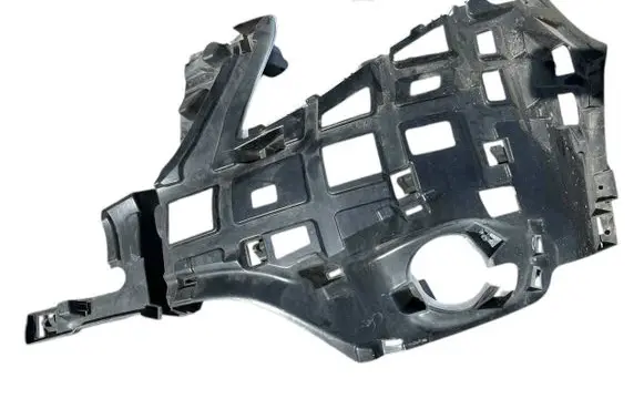 Mercedes-Benz Vito Viano W447 Front bumper mounting bracket A4478850216