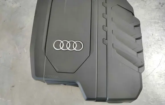 Audi A4 S4 B9 8W Engine cover (trim) 06n103925