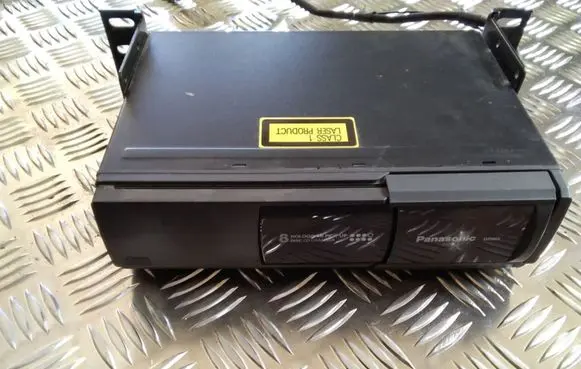 Volkswagen Golf IV CD/DVD changer CXDP803EN