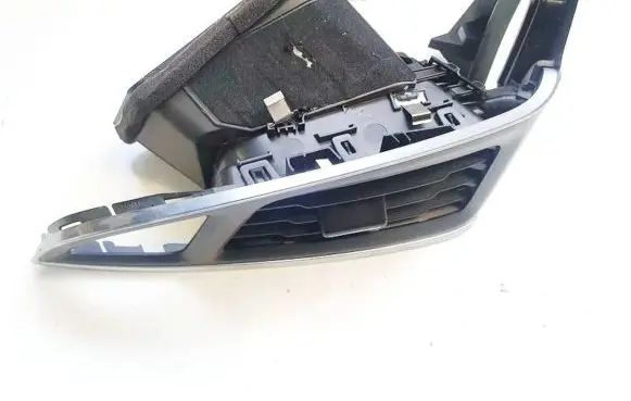 Ford Focus Dashboard side air vent grill/cover trim bm51018b09