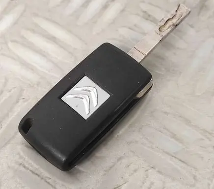 Citroen C4 Grand Picasso Ignition key/card 
