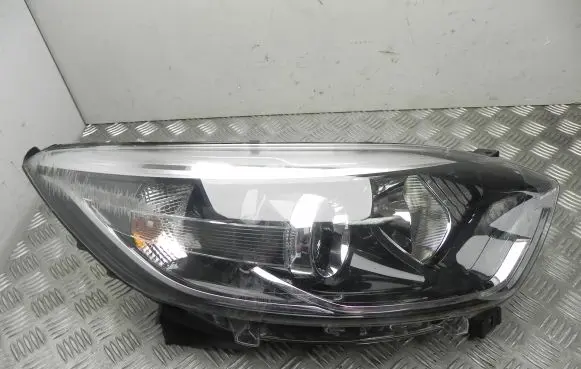 Renault Captur Headlight/headlamp 260104476R