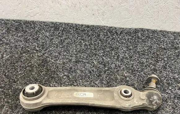 BMW 5 G30 G31 Front lower control arm/wishbone 6861178 31126861178