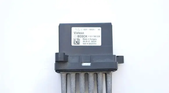 BMW 5 F10 F11 Heater blower motor/fan resistor 6G9T19E624AD