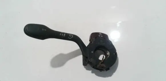 Volkswagen Golf III Indicator stalk DOTSAEQ891