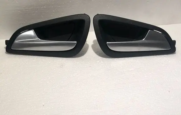 Ford Focus ST Front door interior handle AM51U22600BEW AM51U22601BEW