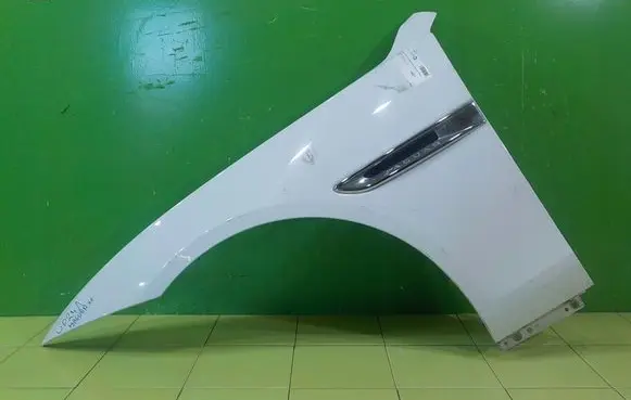 Jaguar XE Fender PRZOD LEWY