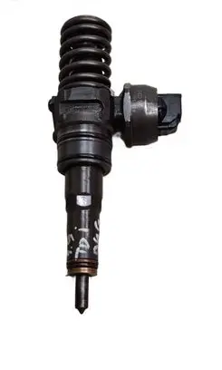 Volkswagen Golf V Fuel injector 038130073BN