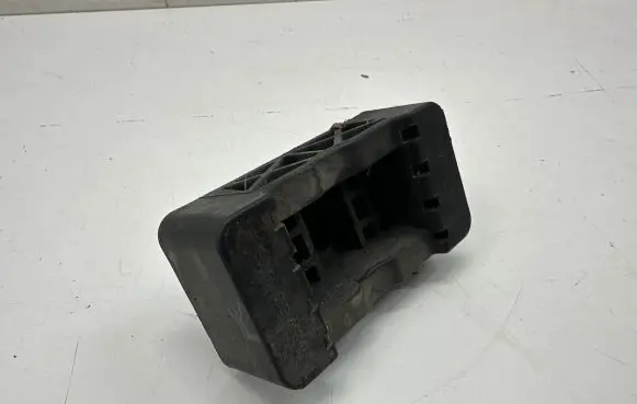 Mercedes-Benz C W206 Jacking socket point A2046900009