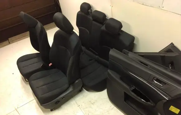 Subaru Outback Seat set 