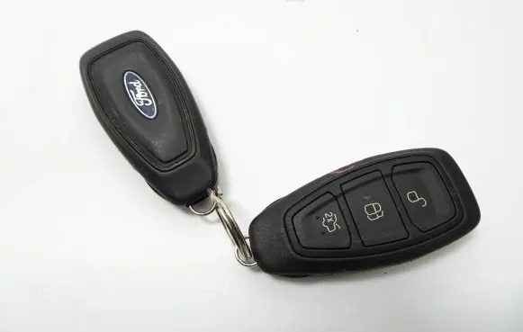 Ford Focus Ignition key/card A2C876268