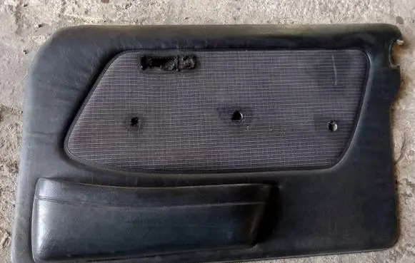 Mercedes-Benz 200 300 W123 Front door card panel trim