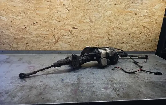 Volkswagen Golf Plus Steering rack 1K1909144K