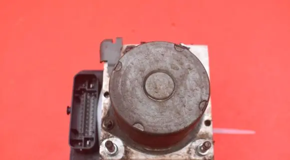 Toyota Avensis T220 ABS Pump 44540-05150