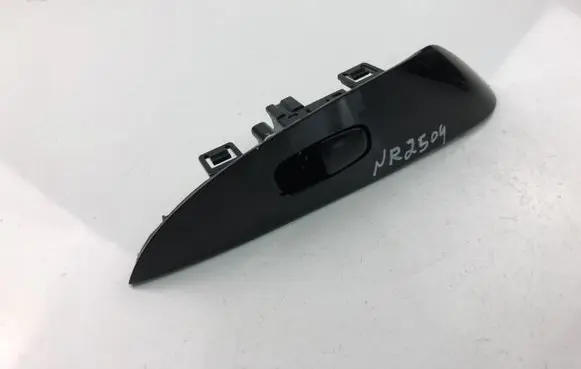 Nissan Leaf I (ZE0) Electric window control switch 829613NL0A