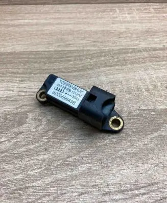 Audi A4 S4 B5 8D Airbag deployment crash/impact sensor 8D0959643B