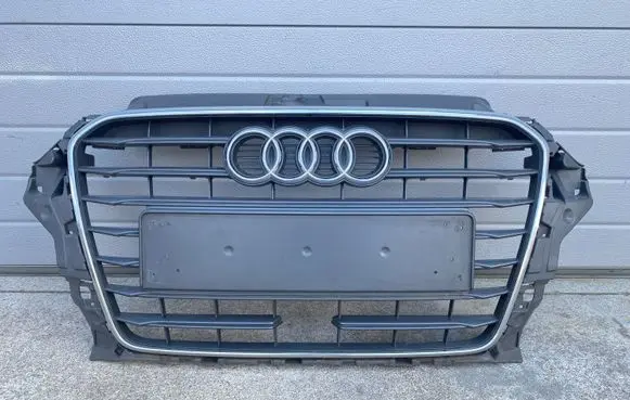 Audi A3 S3 8V Front bumper upper radiator grill 8V5853651A