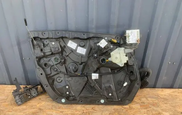 Mercedes-Benz GLC X253 C253 Front door window regulator with motor A2537206503 A2229001414 A2229015403