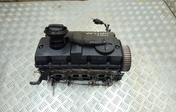 Skoda Octavia Mk2 (1Z) Engine head 038103373R