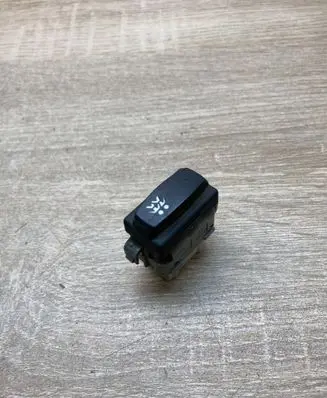 Renault Megane II Central locking switch button 28082