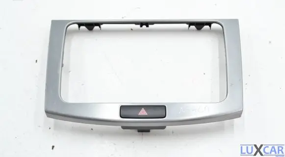 Volkswagen PASSAT B7 Radio/GPS head unit trim 3AA858069