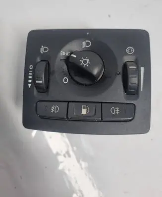 Volvo V50 Light switch 30739300 67W011